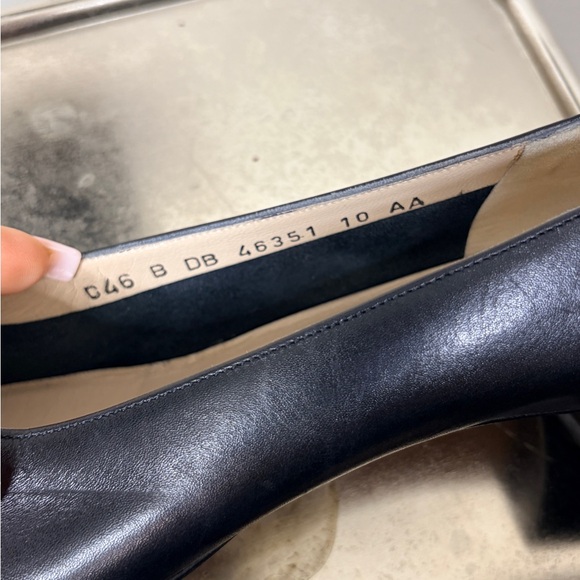 Salvatore Ferragamo Black Heels with Gold Accent 10AA Narrow like new - Picture 10 of 10